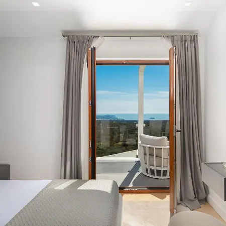 Luxury - Sea La Vie Holiday home