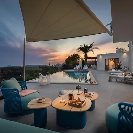 Luxury - Sea La Vie Holiday home